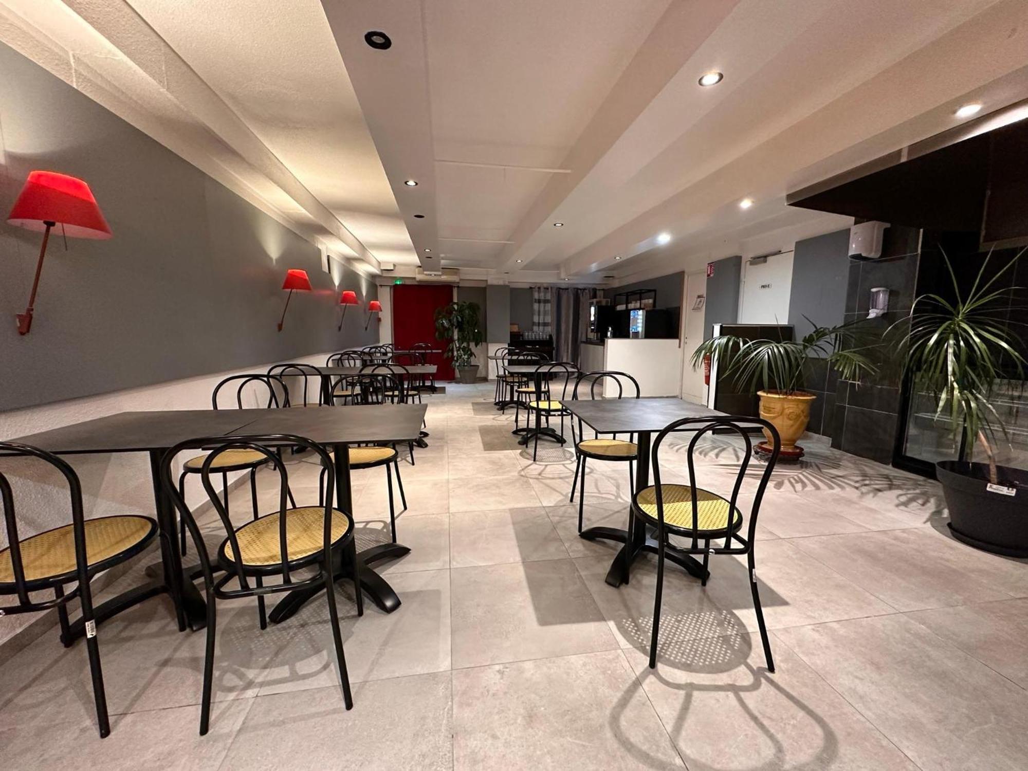 伊斯盖尔阿莱斯酒店 外观 照片